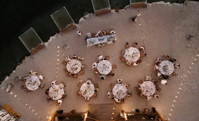 Monio-Weddings-Beach-Bar-Sunny-Main